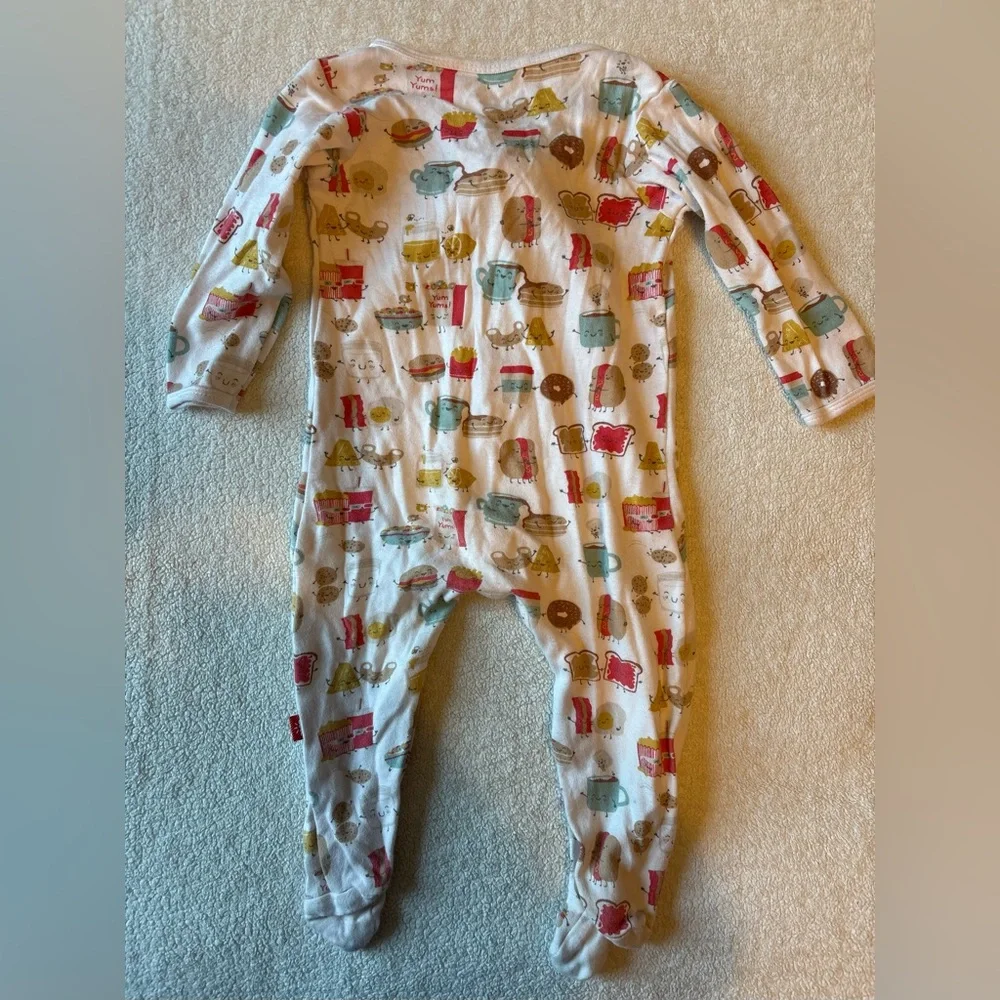 Magnetic Me Footie Pajamas, Size 6-9 Months. Food Breakfast Print - Picture 5 of 6
